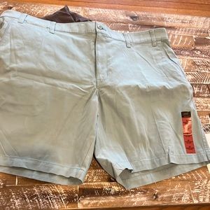 Men’s Foundry shorts. Flat front. Cotton spandex. Size 52 NWT
